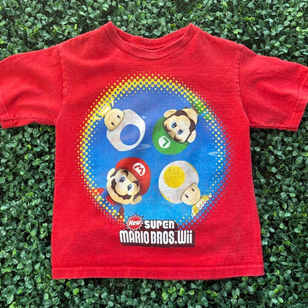 New Super Mario Bros. Wii Kids Graphic T-Shirt – Size 4